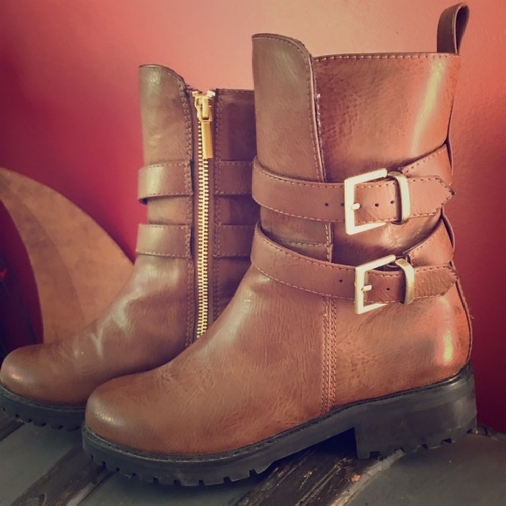 VS Brown Buckle Moto Boots 6